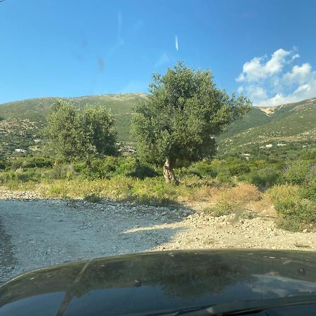 Maison Bellevue - 2 Bdrm Villa In Borsh Beach Εξωτερικό φωτογραφία