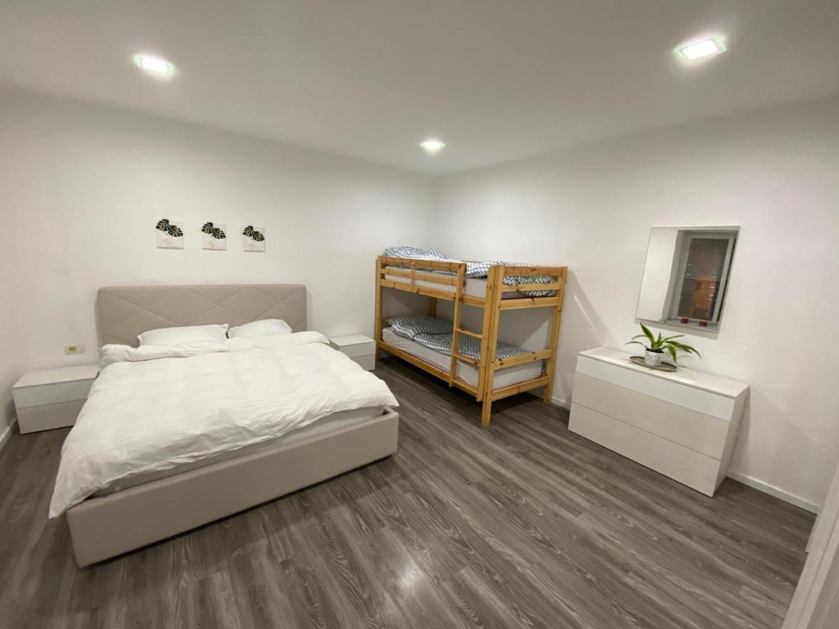Maison Bellevue - 2 Bdrm Villa In Borsh Beach Εξωτερικό φωτογραφία