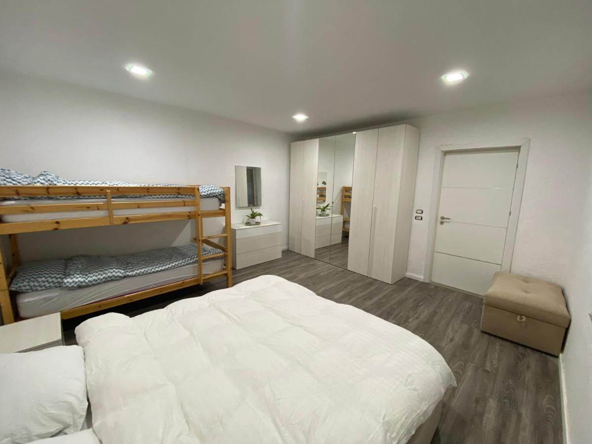 Maison Bellevue - 2 Bdrm Villa In Borsh Beach Εξωτερικό φωτογραφία