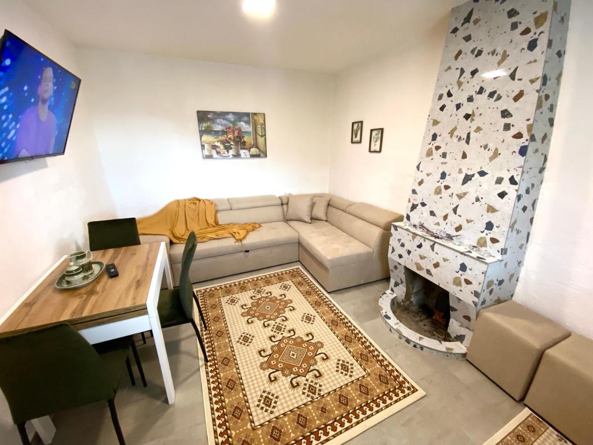 Maison Bellevue - 2 Bdrm Villa In Borsh Beach Εξωτερικό φωτογραφία
